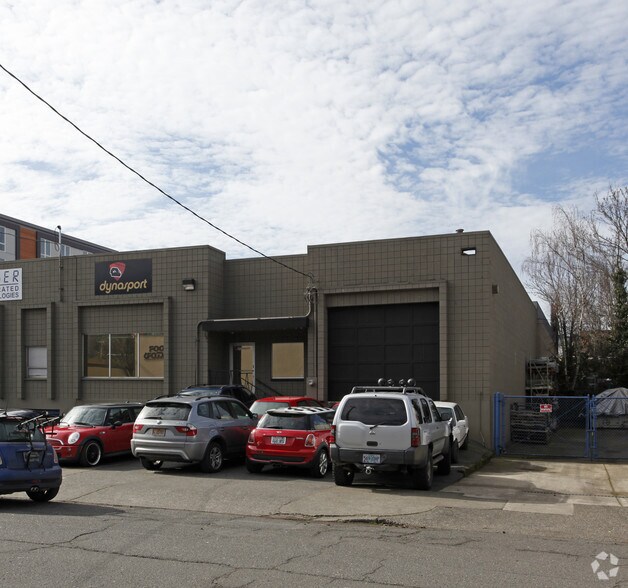 1321 NW 17th Ave, Portland, OR à vendre - Photo principale - Image 1 de 10