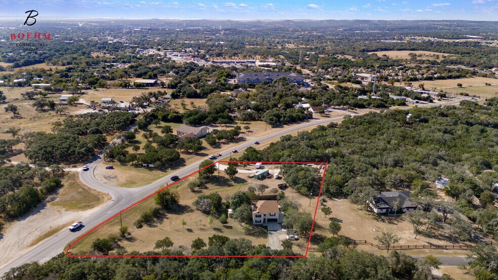 1 Chaparral Hill Rd, Boerne, TX à vendre - Photo du bâtiment - Image 2 de 18