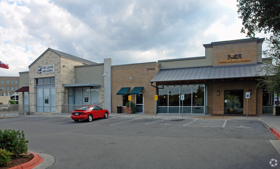2745 Bee Caves Rd, Austin, TX for lease - Building Photo - Image 2 of 9