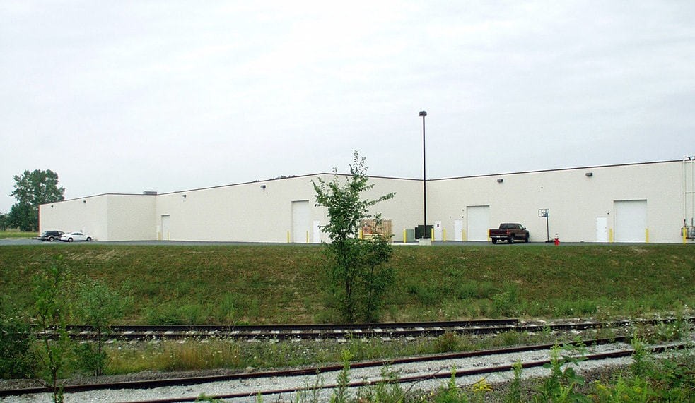 17295 Foltz Industrial Pky, Strongsville, OH for lease - Other - Image 3 of 17