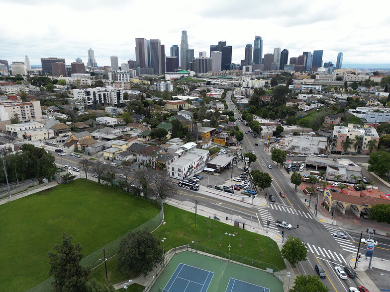 410 Glendale Blvd, Los Angeles, CA for sale - Building Photo - Image 3 of 6