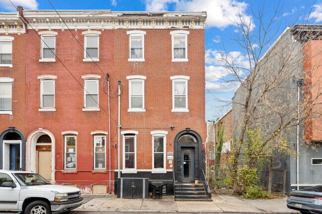 More details for 1305 N 15th St, Philadelphia, PA - Multifamily for Sale