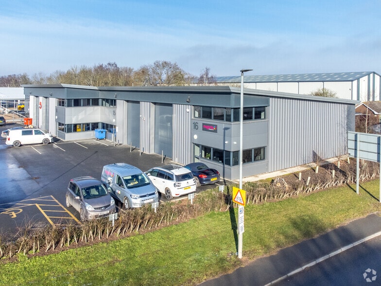 The Straight Mile, Hereford for lease - Primary Photo - Image 1 of 4