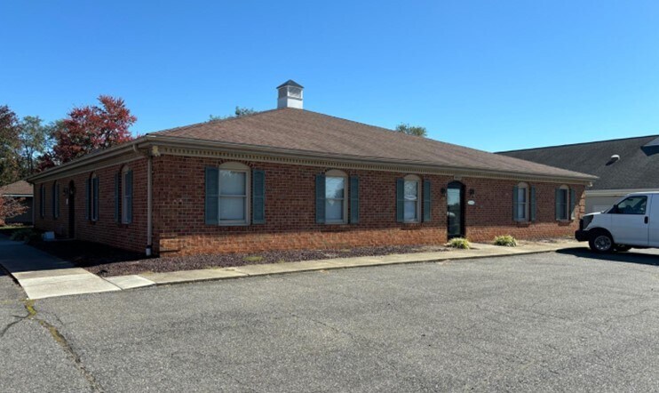 2815 Linkhorne Dr, Lynchburg, VA à vendre Photo principale- Image 1 de 6