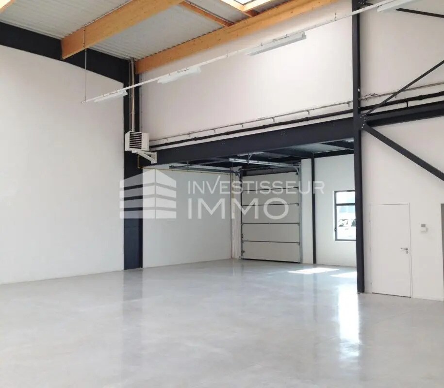 Office in Lieusaint for lease Interior Photo- Image 1 of 16