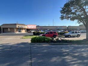 12569-12583 Whittington Dr, Houston, TX for lease Building Photo- Image 2 of 8