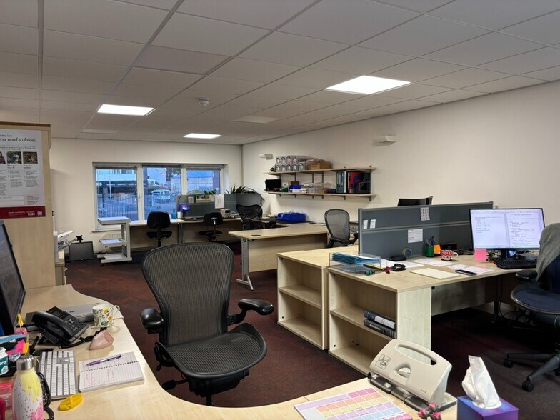 Unit 8 English Business Park, English Close, Hove à vendre - Photo intérieure - Image 3 de 20