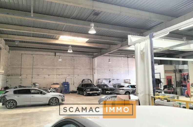 Industrial in Vitrolles for lease - Interior Photo - Image 2 of 5