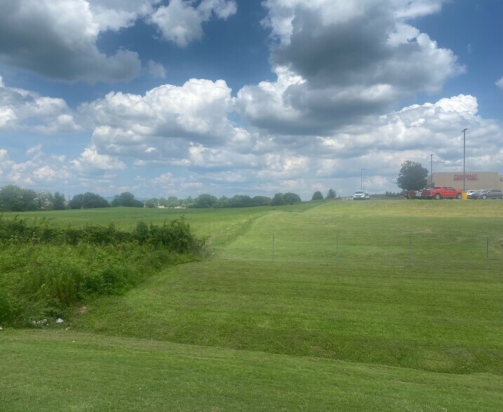 1188 W 6th St, Waldron, AR à vendre - Photo du bâtiment - Image 3 de 9