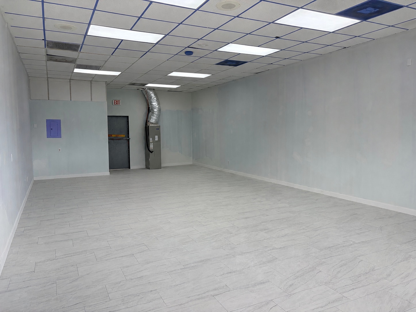 868 Jupiter Blvd NW, Palm Bay, FL for lease Interior Photo- Image 1 of 3