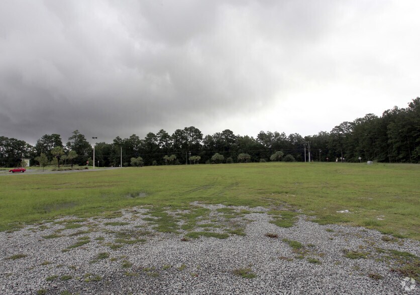 Ga-144 Hwy, Richmond Hill, GA à louer - Photo du bâtiment - Image 2 de 2