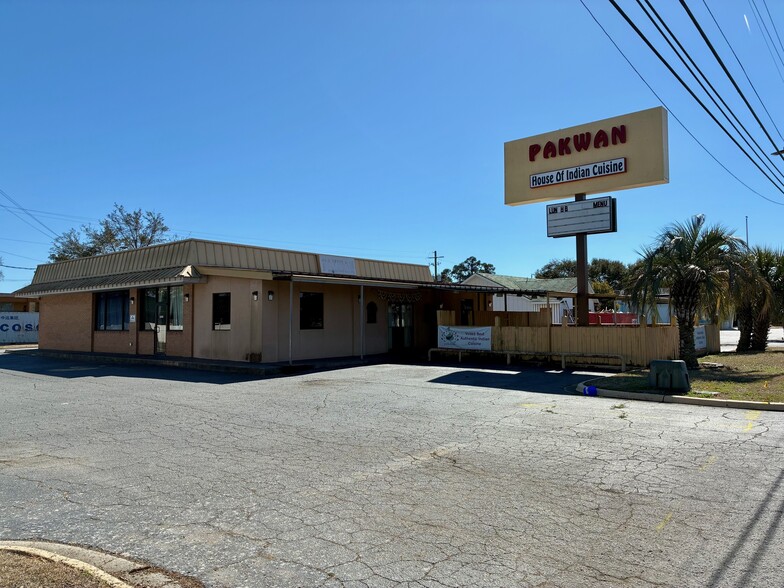 7102 Abercorn St, Savannah, GA for lease - Building Photo - Image 2 of 2