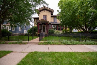 More details for 143 Church Ave, Oshkosh, WI - Hospitality for Sale