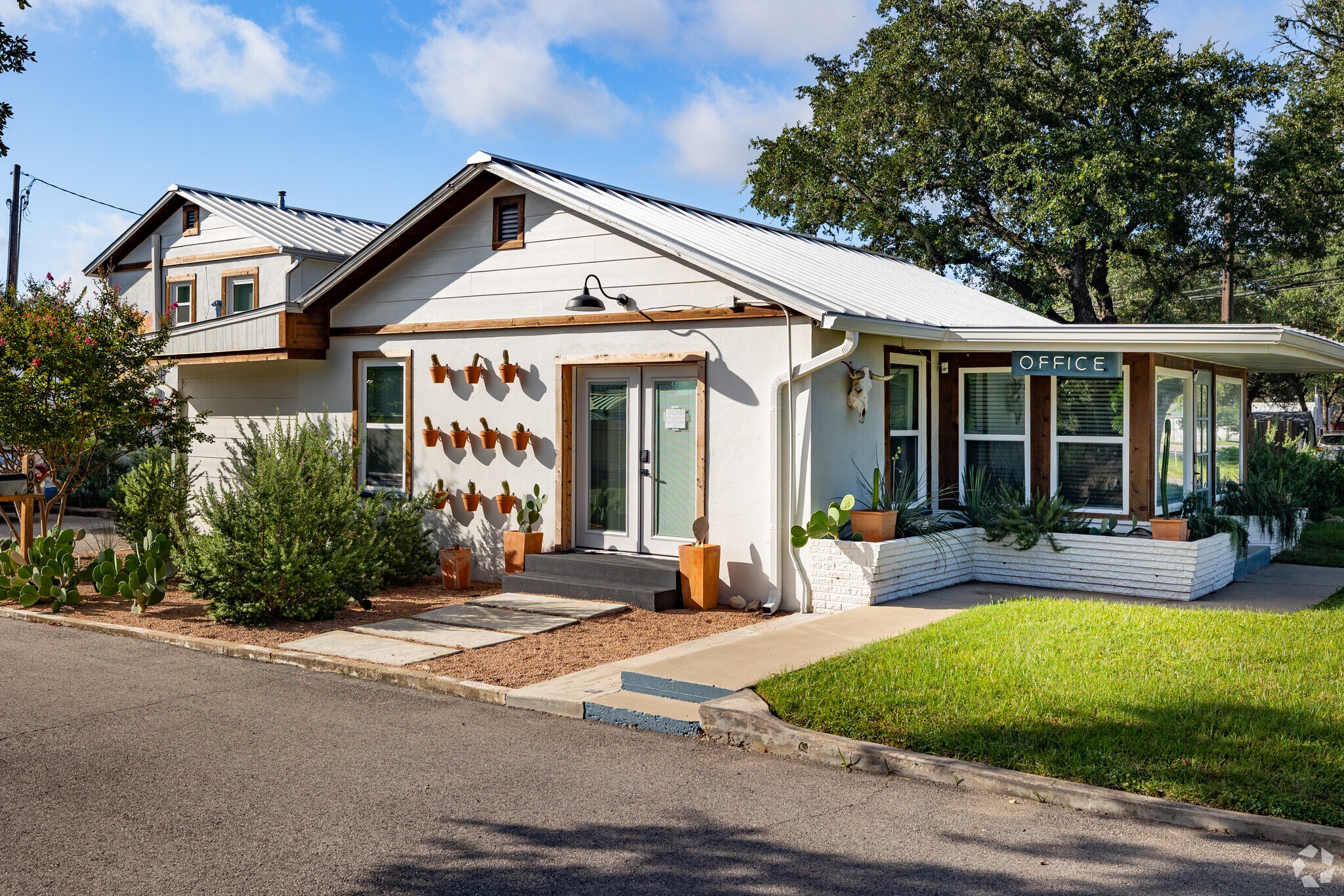 902 Main St, Blanco, TX à louer Photo principale- Image 1 de 33