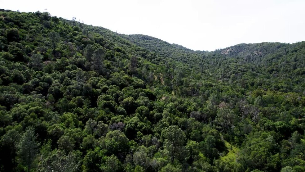 2 Road 200, Coarsegold, CA à vendre - Vidéo aérienne - Image 2 de 13