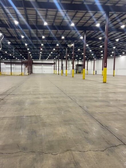 35660 Clinton St, Wayne, MI for lease - Commercial Listing Video - Image 2 of 12