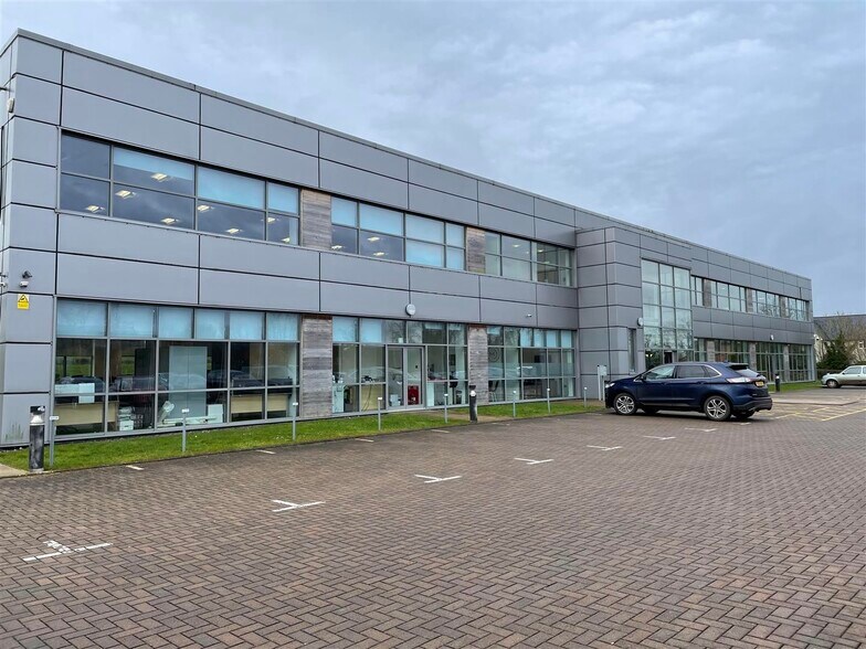 4 Cathedral Ave, Wells for lease - Building Photo - Image 3 of 27