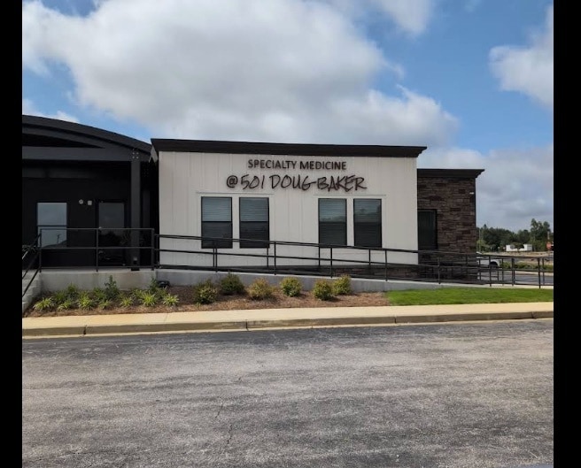 501 Doug Baker Blvd, Hoover, AL for lease - Primary Photo - Image 1 of 5
