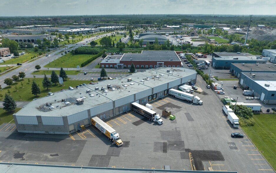 3650 Boul Matte, Brossard, QC for lease - Building Photo - Image 3 of 7