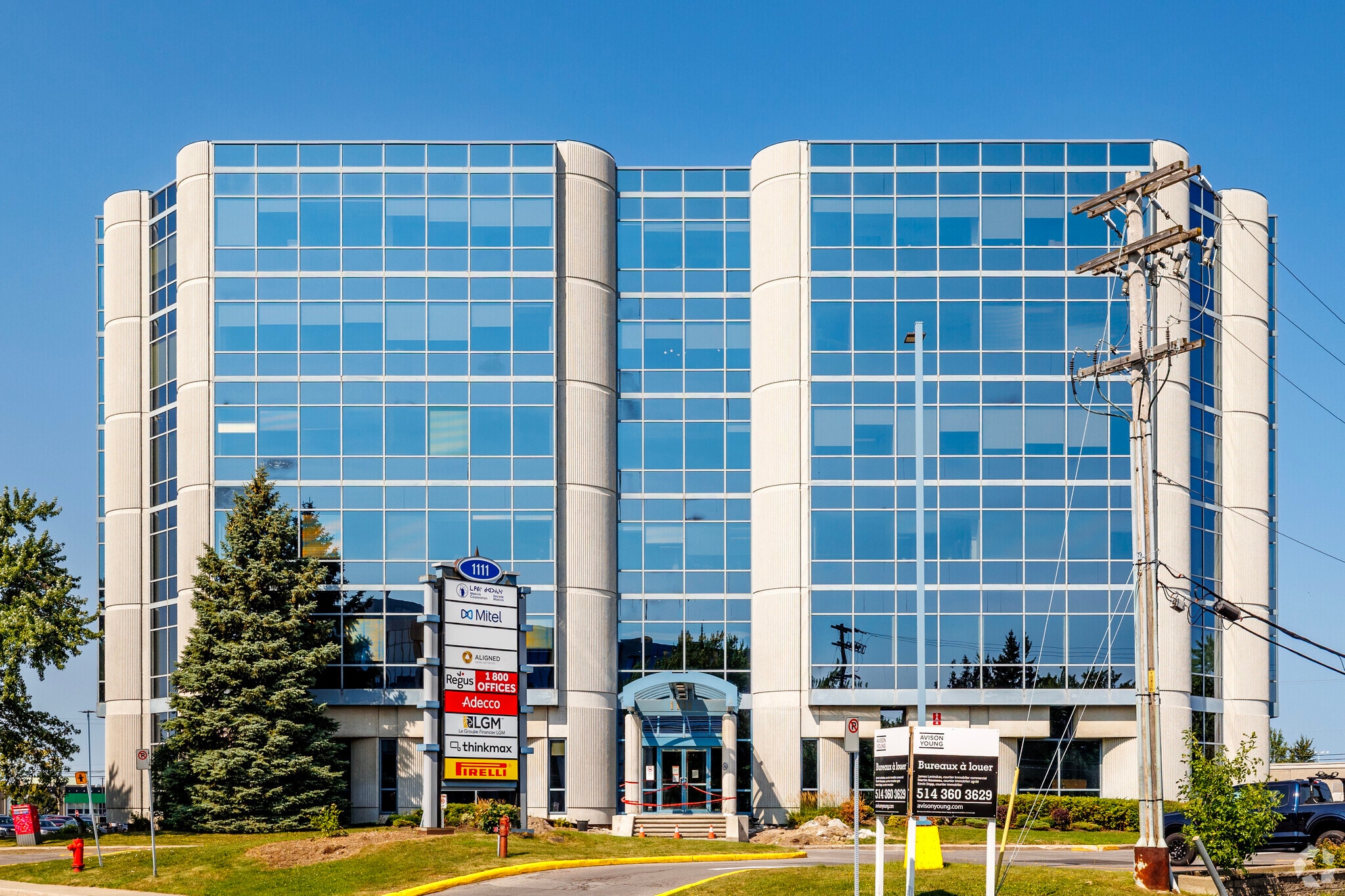 1111 Boul Dr-Frederik-Philips, Montréal, QC for lease Building Photo- Image 1 of 19