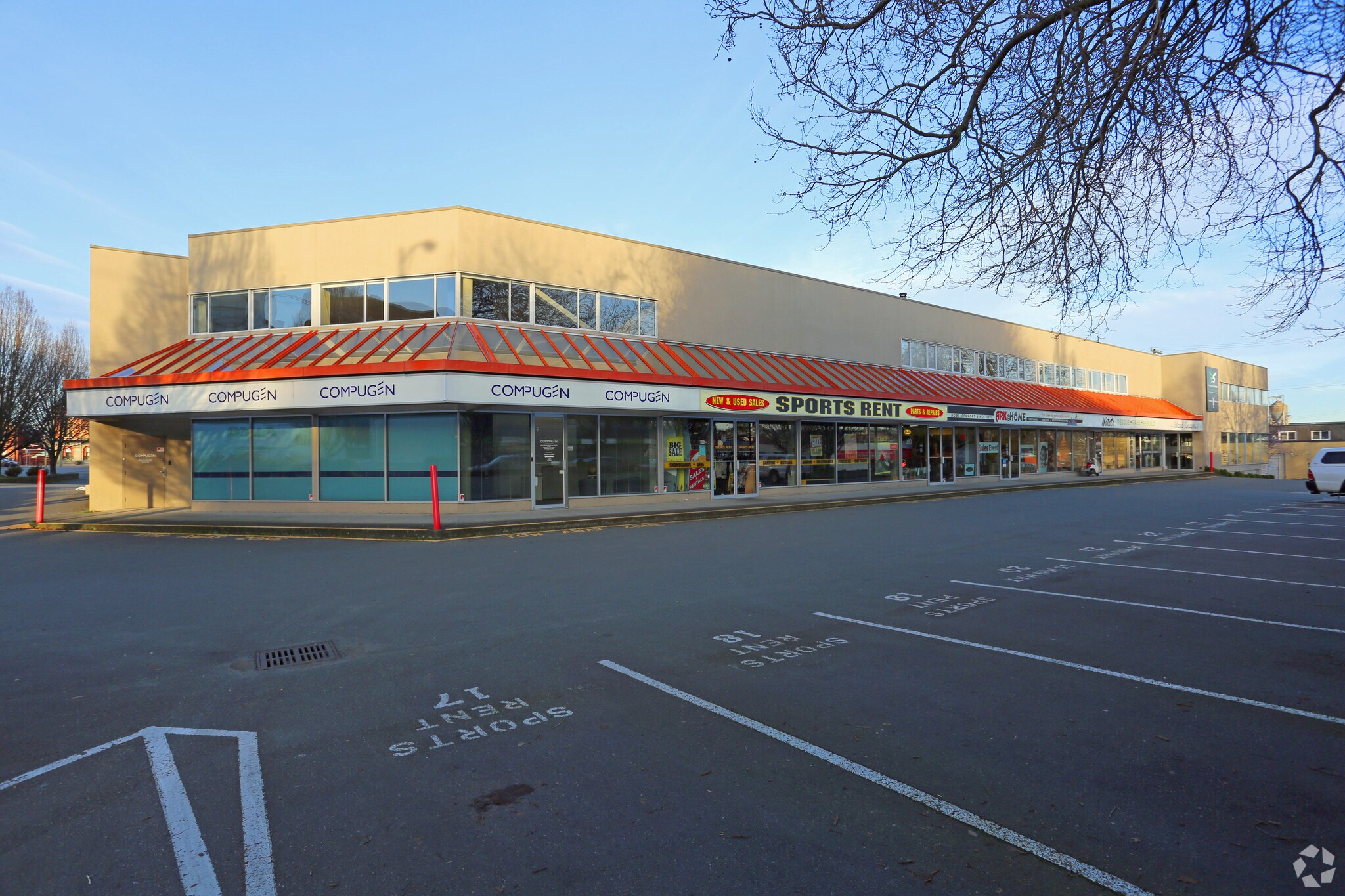 1950-1960 Government St, Victoria, BC à louer Photo du bâtiment- Image 1 de 11