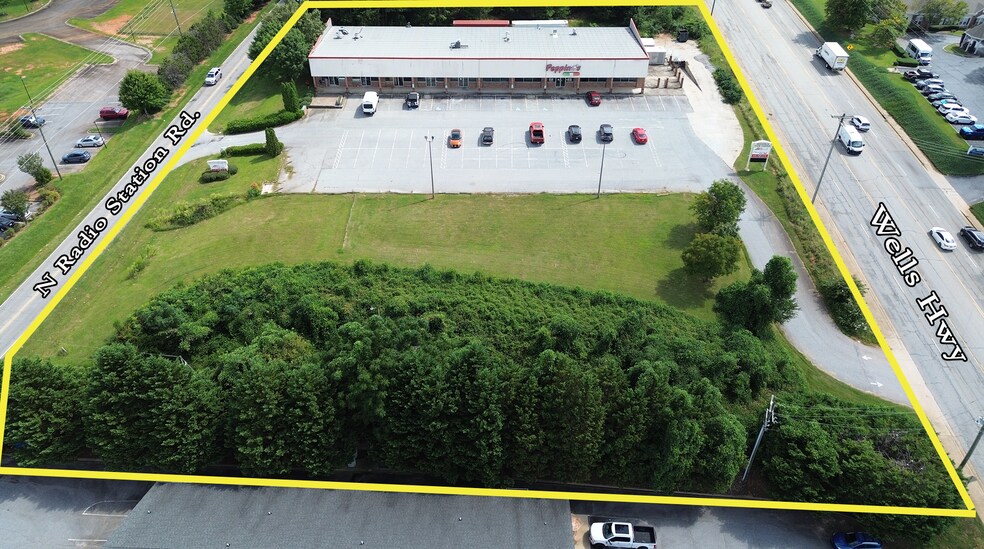 12020 N Radio Station Rd, Seneca, SC à vendre - Photo du bâtiment - Image 1 de 4