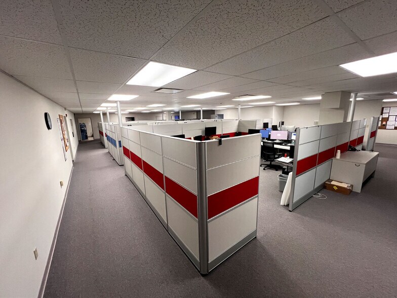 2075 Quaker Pointe Dr, Quakertown, PA à louer - Photo intérieure - Image 3 de 5