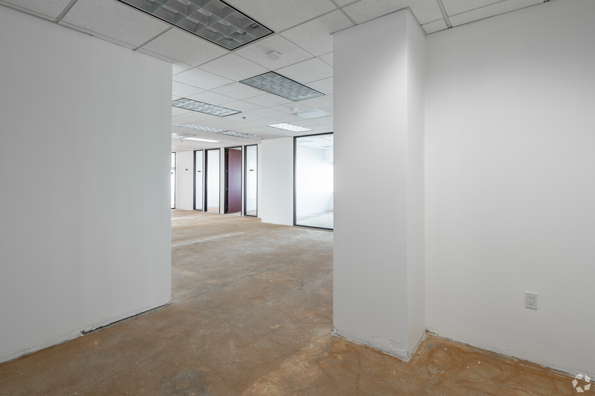 200 E Sandpointe Ave, Santa Ana, CA for lease Interior Photo- Image 1 of 9