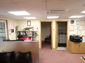 Warfield Rd, Driffield for lease Interior Photo- Image 2 of 7