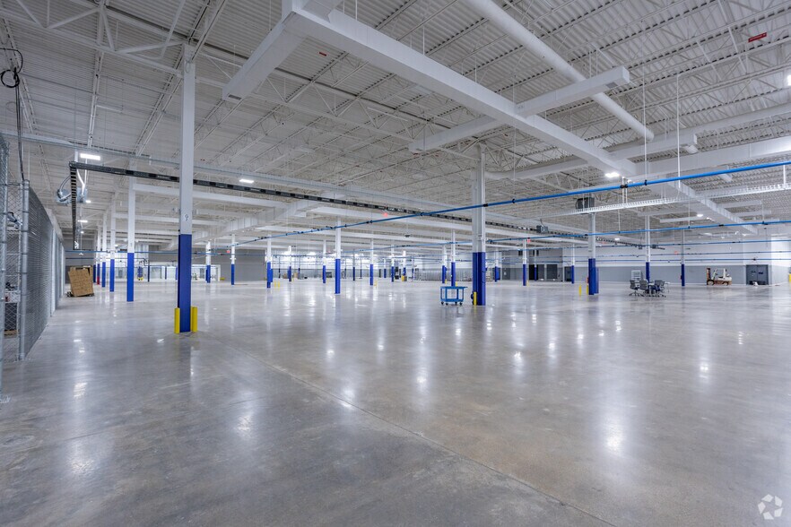 981 Industrial Park Rd, Columbia, TN à louer - Photo du bâtiment - Image 3 de 35