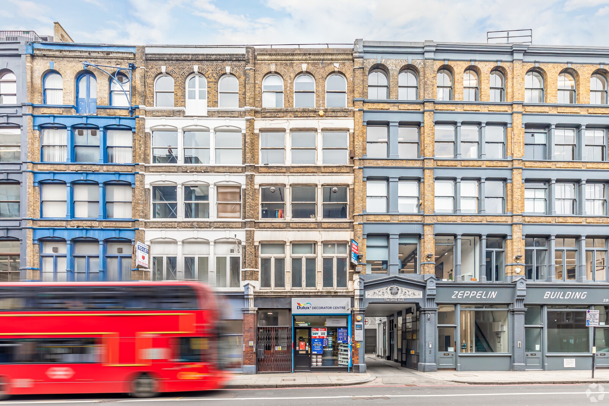 57 Farringdon Rd, Londres à louer Photo du bâtiment- Image 1 de 8