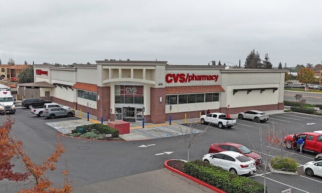 Plus de détails pour 474 Winton Pky, Livingston, CA - Commerce de détail à vendre