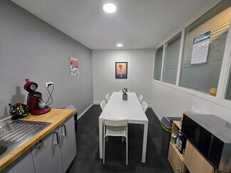 Plus de détails pour 25 Boulevard Des Martyrs Nantais De La Résistance, Nantes - Bureau à louer