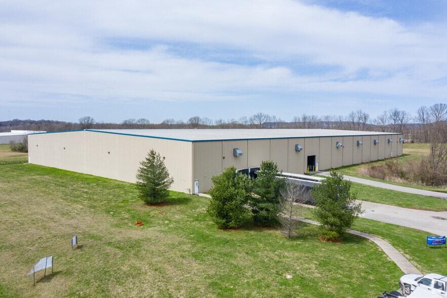370 High Rail Way, Bowling Green, KY for lease - Primary Photo - Image 1 of 14