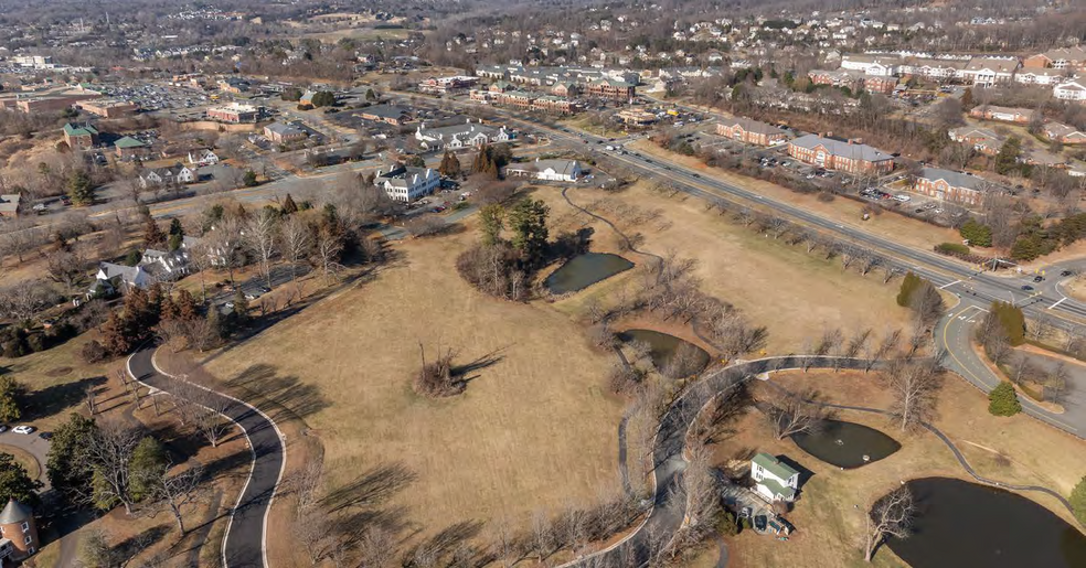 Worrell Drive, Charlottesville, VA à vendre - A rien - Image 3 de 11