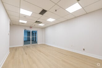 2770 14th Ave, Markham, ON à louer Photo intérieure- Image 1 de 6