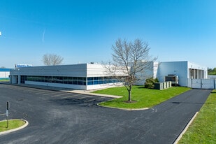 7950 Corporate Blvd, Plain City OH - Entrepôt