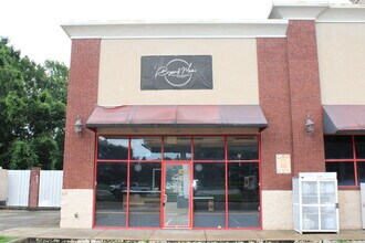 2700 N University Ave, Lafayette, LA à louer Photo intérieure- Image 1 de 9