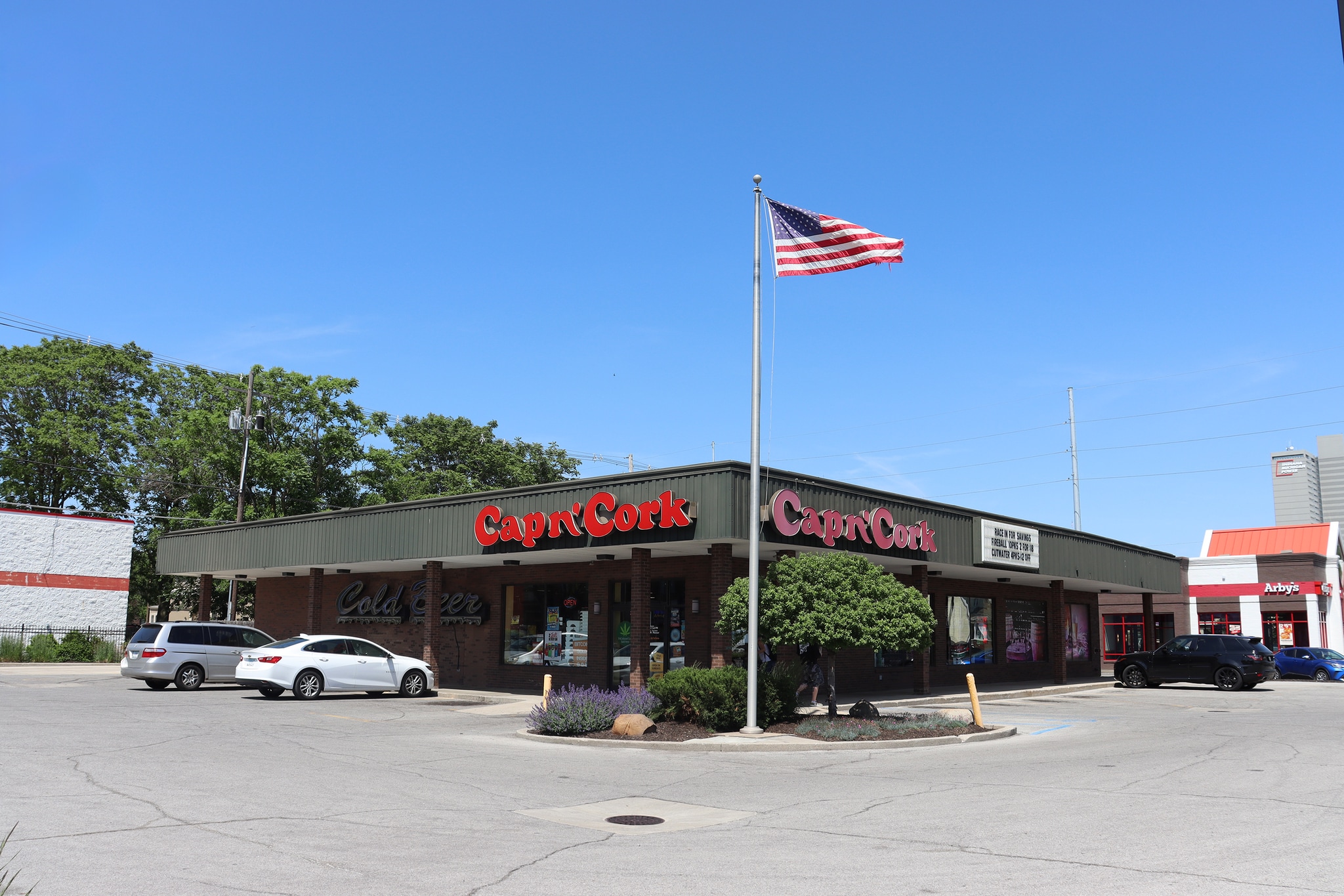 1031 Broadway St, Fort Wayne, IN for sale Building Photo- Image 1 of 4