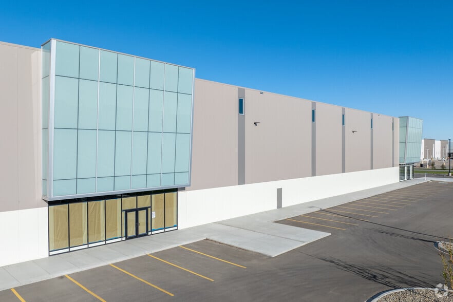 260085 Range Road 293, Calgary, AB for lease - Building Photo - Image 2 of 4