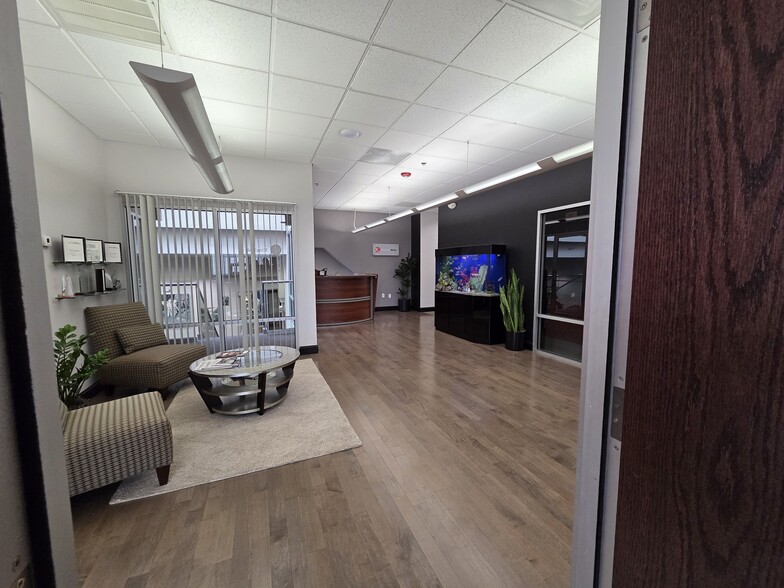 900 Cummings Ctr, Beverly, MA for lease - Interior Photo - Image 3 of 8