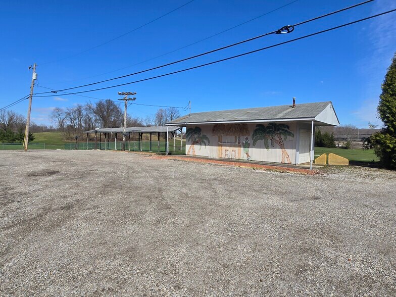 3873 Wyoga Lake Rd, Stow, OH à vendre - Photo du bâtiment - Image 3 de 12