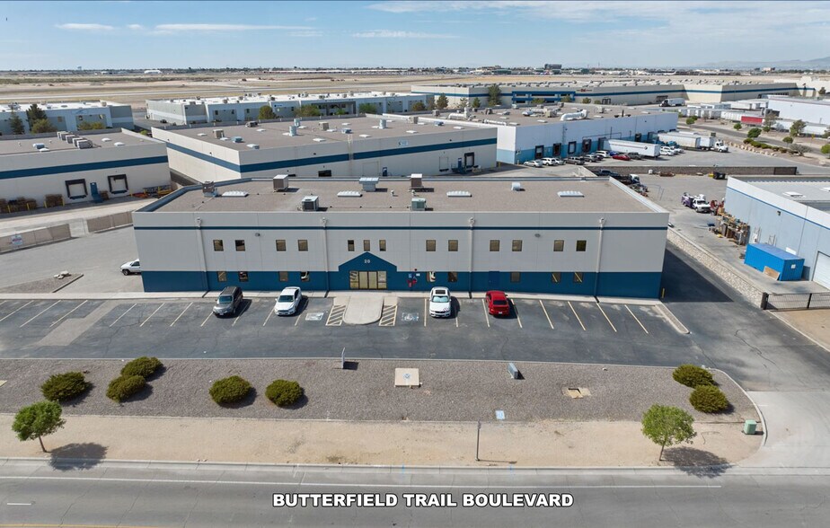 28 Butterfield Trail Blvd, El Paso, TX à louer - Photo du bâtiment - Image 2 de 9