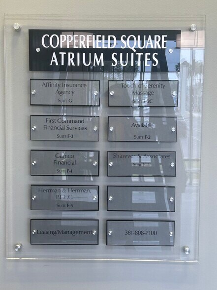 5702 S Staples, Corpus Christi, TX à louer - Photo intérieure - Image 2 de 9