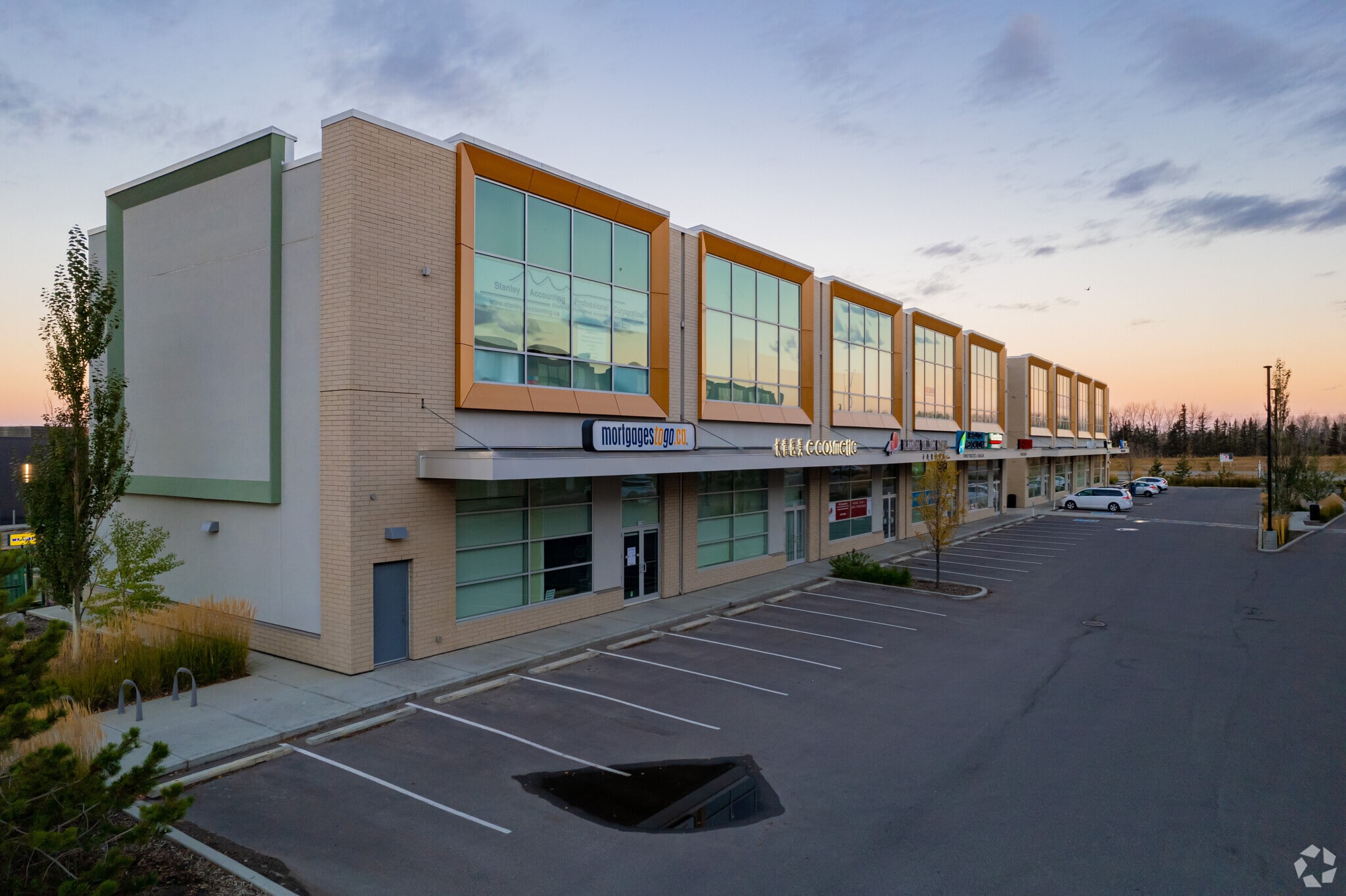 12 Royal Vista Way NW, Calgary, AB for sale Primary Photo- Image 1 of 1