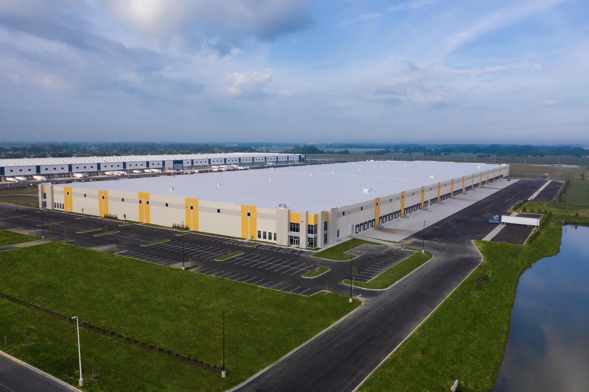 1020 Enterprise Pkwy, West Jefferson, OH for lease Primary Photo- Image 1 of 11