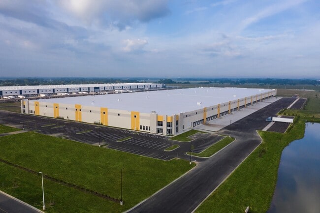 Plus de détails pour 1020 Enterprise Pkwy, West Jefferson, OH - Industriel à louer