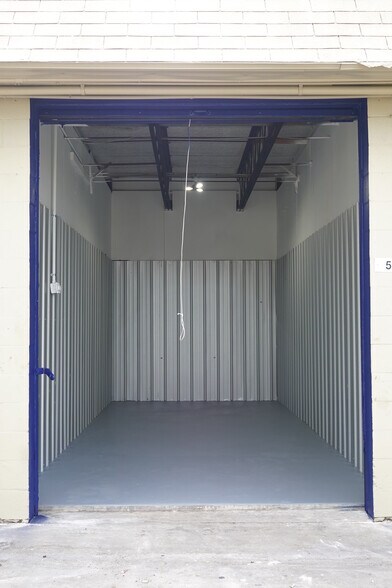 2894 Dusa Dr, Melbourne, FL for lease - Building Photo - Image 2 of 4
