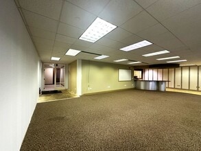 1 S Main St, Dayton, OH for lease Interior Photo- Image 1 of 10