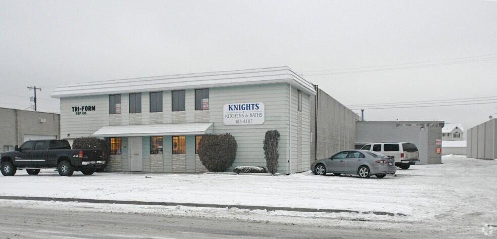 819 E Rosewood Ave, Spokane, WA à vendre - Photo du bâtiment - Image 2 de 21